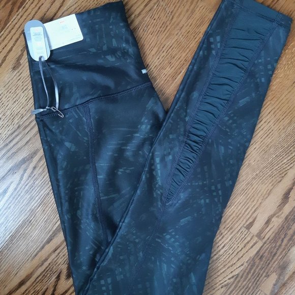 Aerie dark green leggings with mesh details - Picture 3 of 4